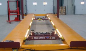 Mohawk 4-Post Track Lighting